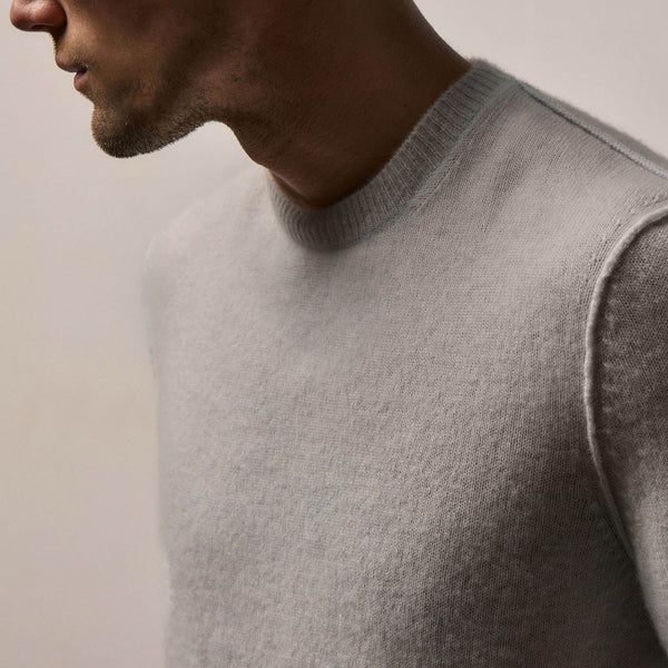 Soft Featherweight Cashmere Crew in Grey Glacier | James Perse Los Angeles