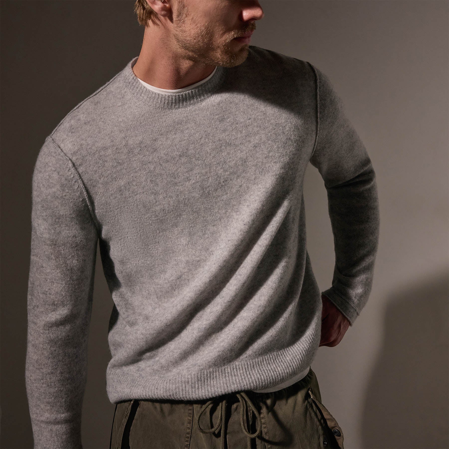 Soft Featherweight Cashmere Crew in Light Heather Grey | James Perse Los Angeles