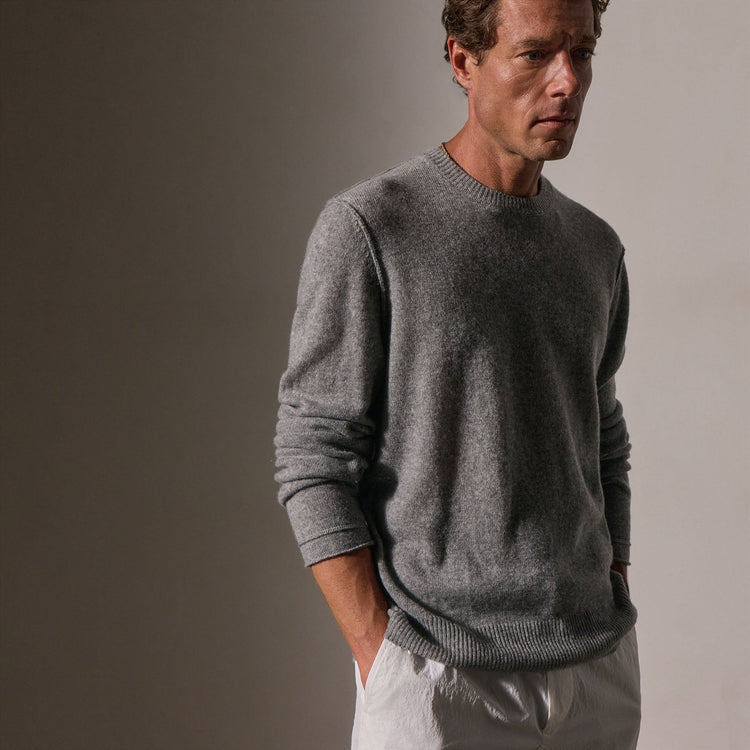 Soft Featherweight Cashmere Crew in Mid Heather Grey | James Perse Los Angeles
