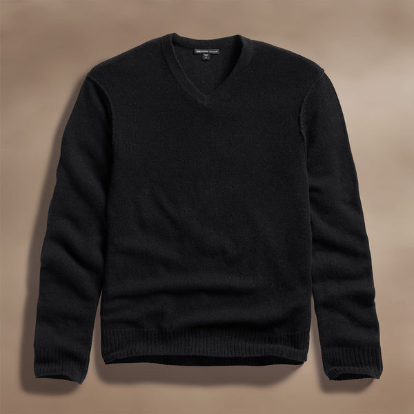 Soft Featherweight Cashmere V Neck in Black | James Perse Los Angeles