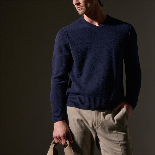 Open Knit Cashmere VinNeck in Navy | James Perse Los Angeles