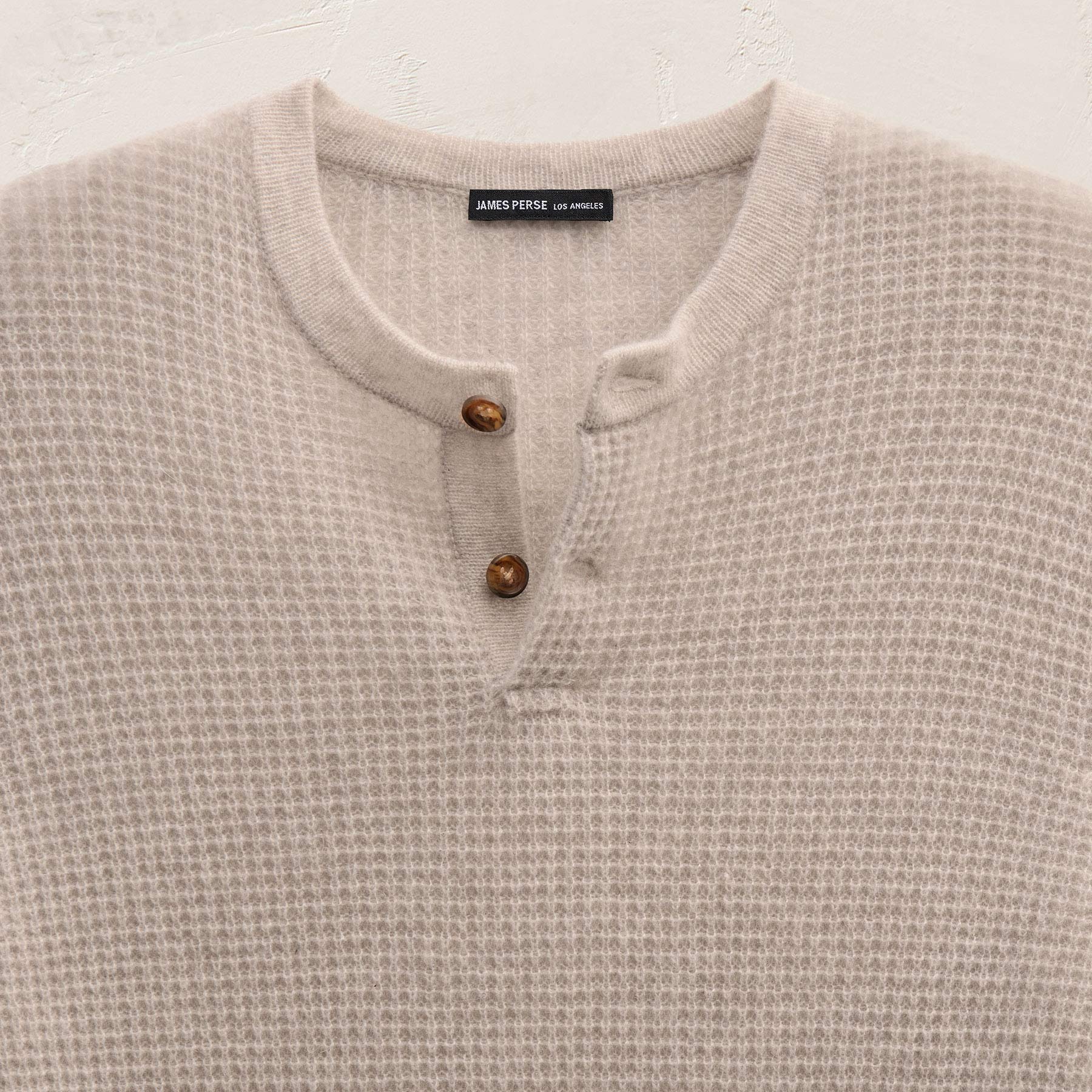 Soft Featherweight Cashmere Waffle Henley in Light Beige | James Perse Los Angeles