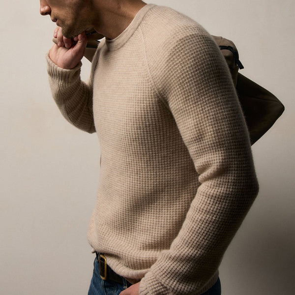 Featherweight Thermal Crew in Light Beige | James Perse Los Angeles