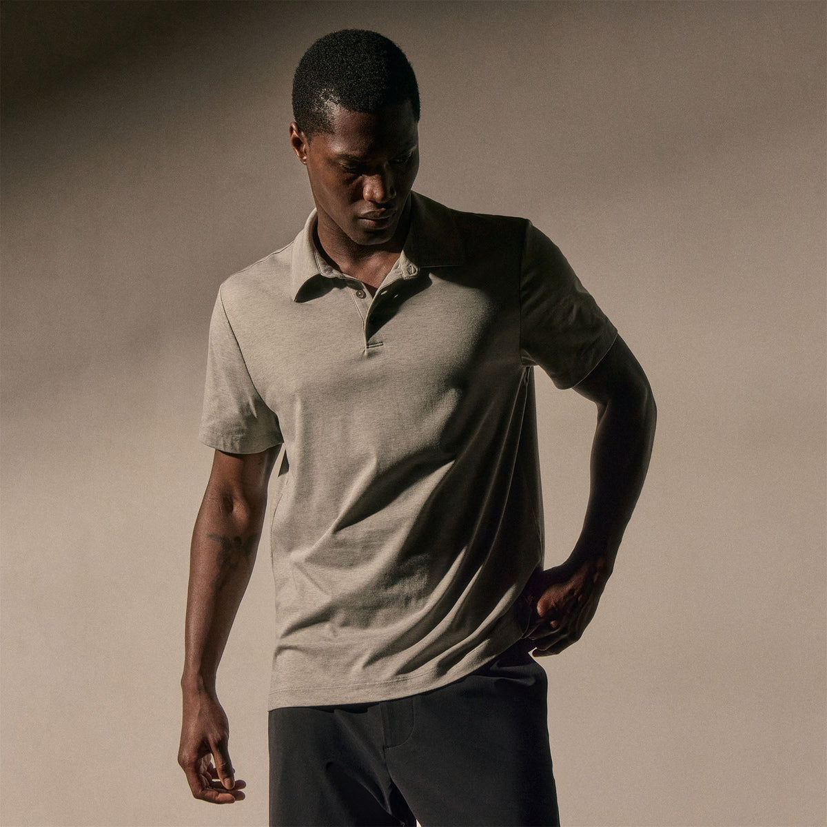 Performance Supima Pique Short Sleeve Polo in Concrete | James Perse Los Angeles