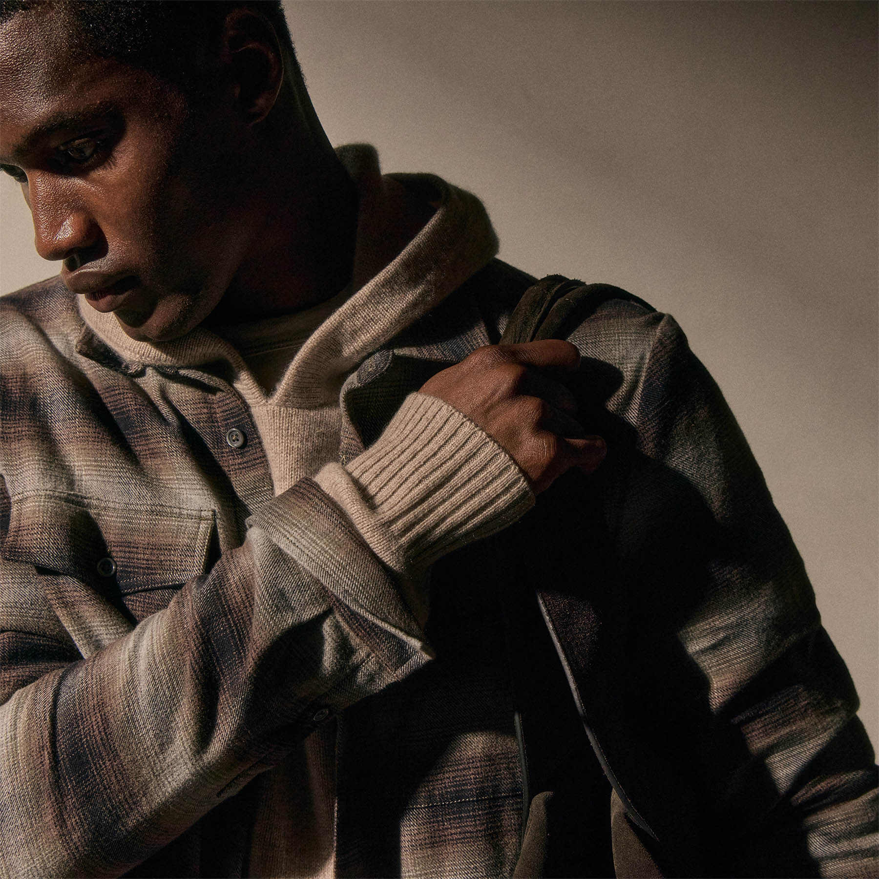 Soft Flannel Plaid Shirt in Cocoa Plaid | James Perse Los Angeles