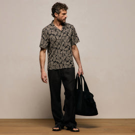 Palm Printed Shirt in Black/Stone Pigment | James Perse Los Angeles