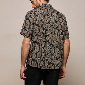 Palm Printed Shirt in Black/Stone Pigment | James Perse Los Angeles