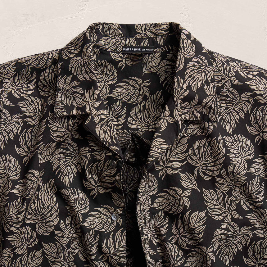 Palm Printed Shirt in Black/Stone Pigment | James Perse Los Angeles