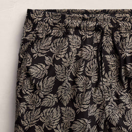Palm Printed Short in Black/Stone Pigment | James Perse Los Angeles