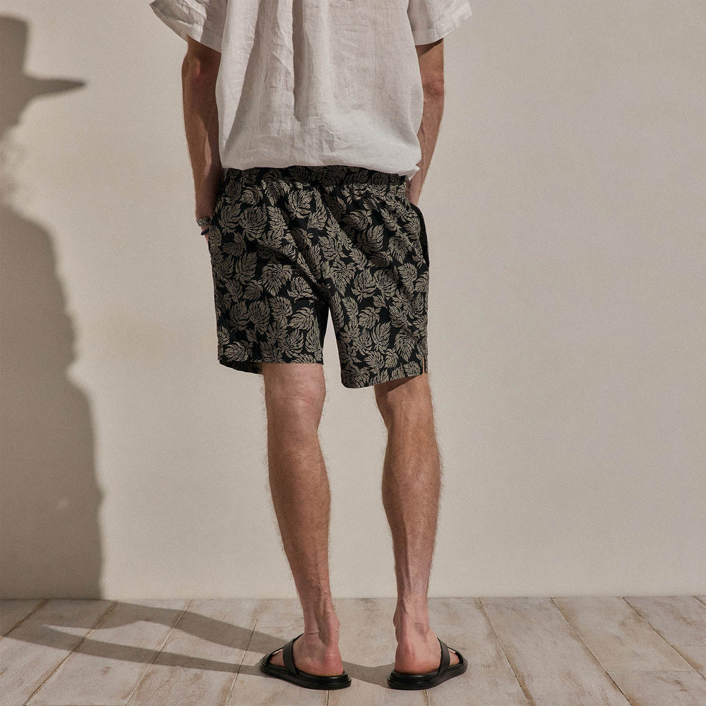 Palm Printed Short in Black/Stone Pigment | James Perse Los Angeles