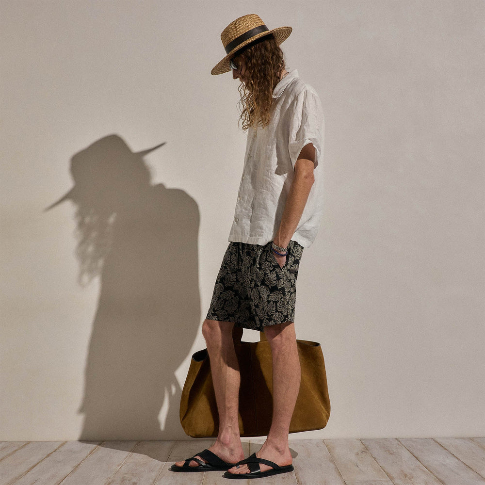 Palm Printed Short in Black/Stone Pigment | James Perse Los Angeles