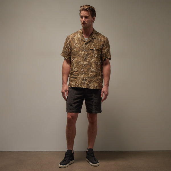 Printed Linen Short Sleeve in Sand Dune Print | James Perse Los Angeles