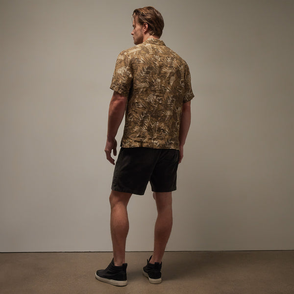 Printed Linen Short Sleeve in Sand Dune Print | James Perse Los Angeles