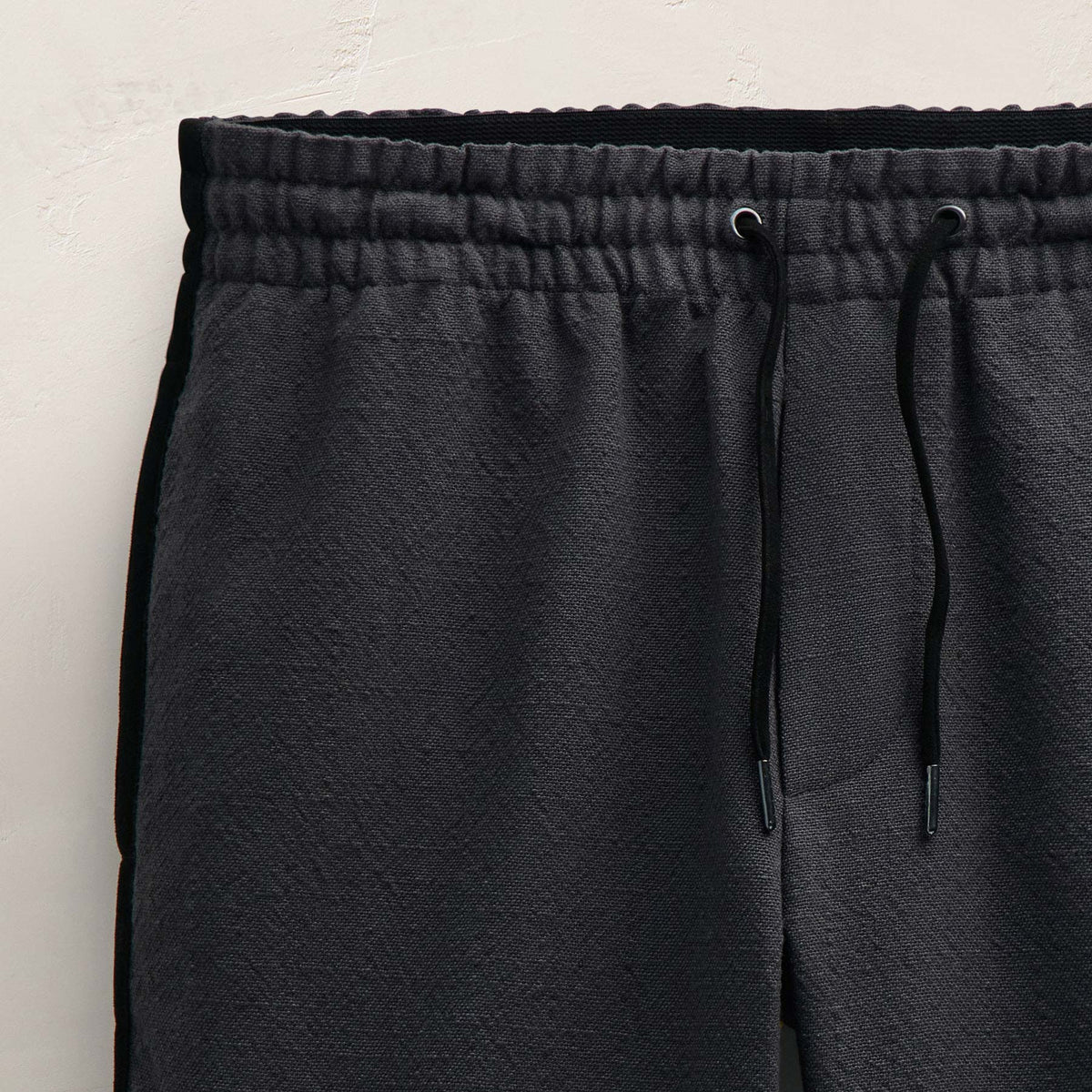 Suede Trimmed Short in Charcoal/Black | James Perse Los Angeles