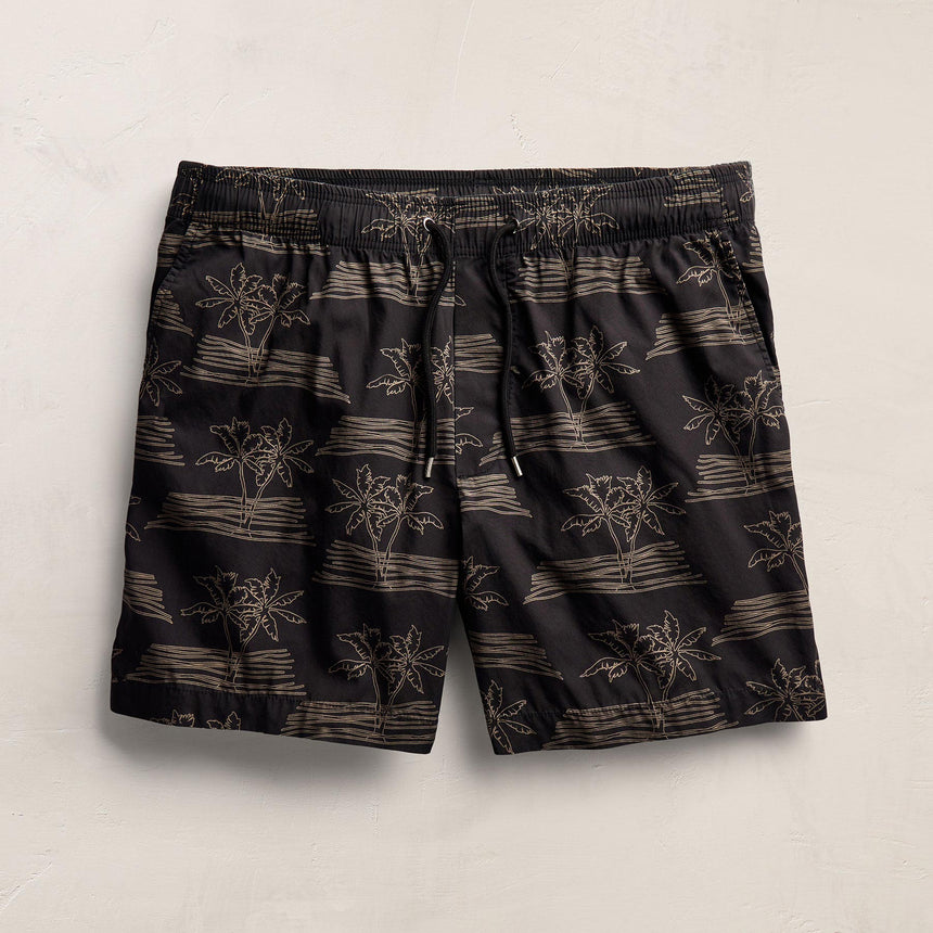 Palm Printed Short in Black/Light Olive Pigment | James Perse Los Angeles