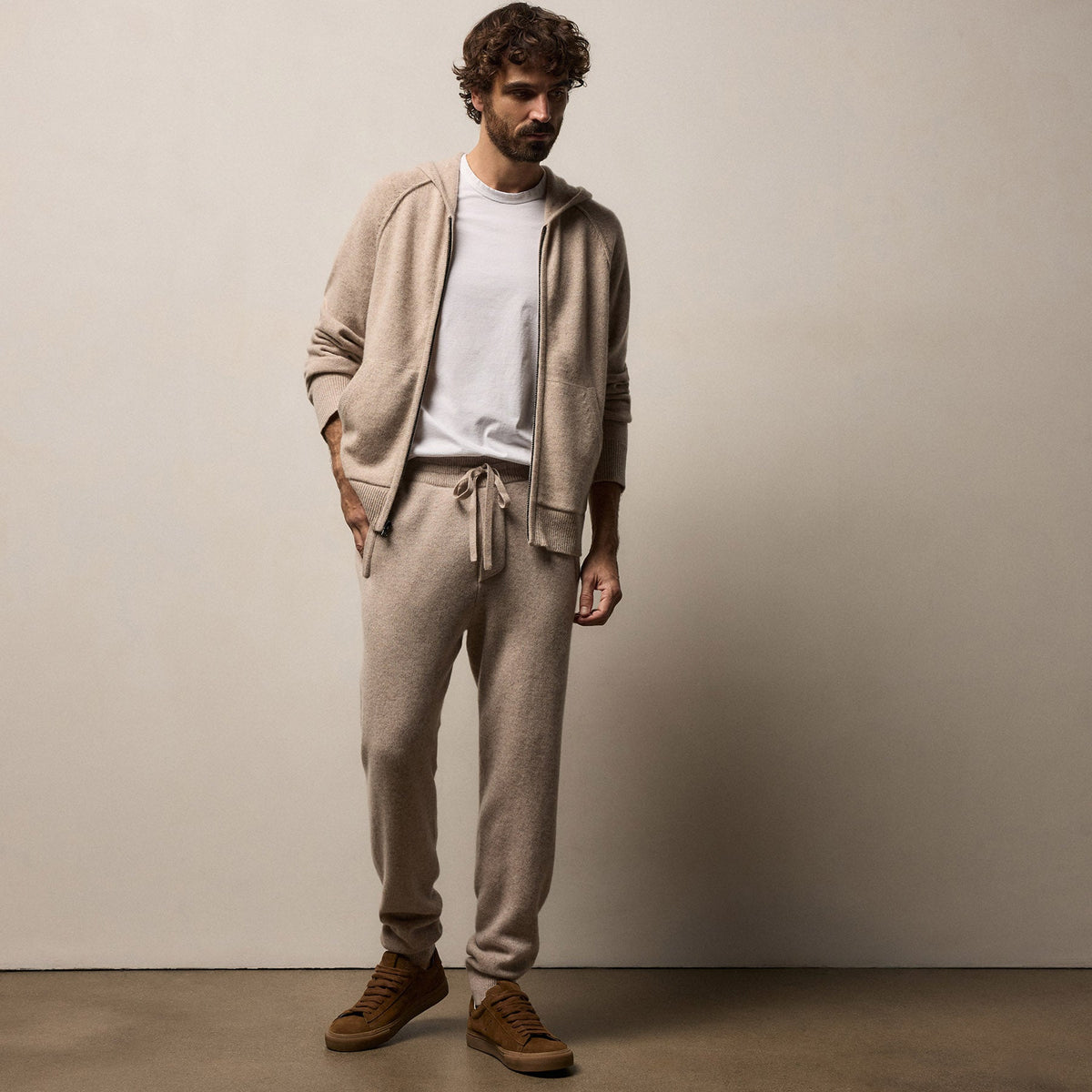 Recycled Cashmere Track Pant With Pockets in Stone | James Perse Los Angeles