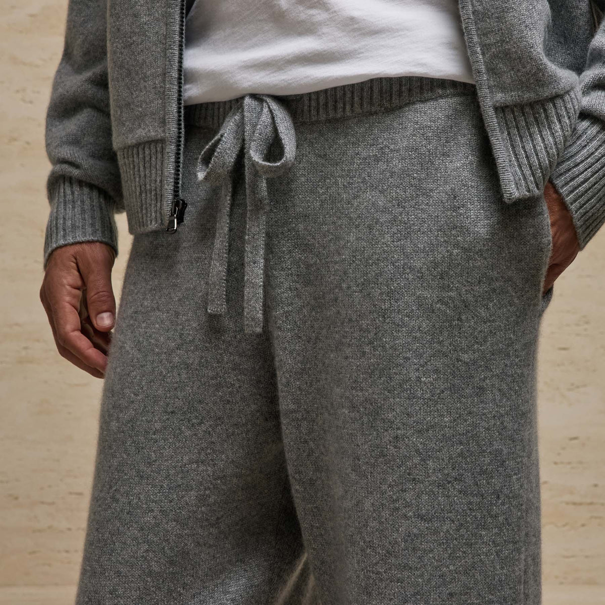 Cashmere Track Pant in Heather Grey | James Perse Los Angeles