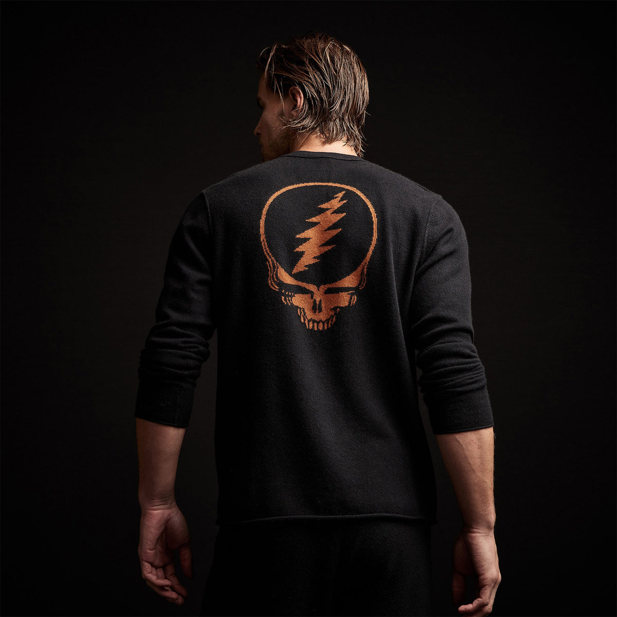 Men's Grateful Dead Cashmere Sweater & Trucker Hat Set in Black/Burnt Orange | James Perse Los Angeles
