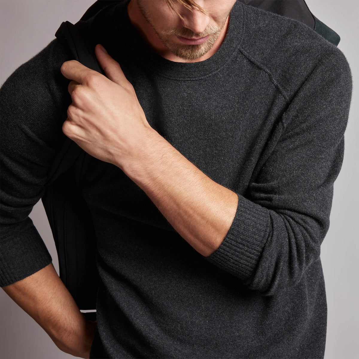 Recycled Cashmere Raglan in Coal | James Perse Los Angeles