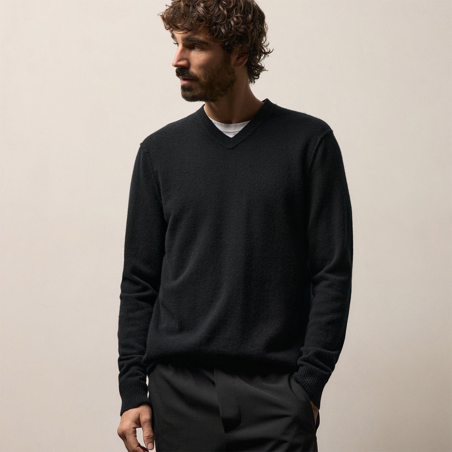 Cashmere V Neck Sweater - Black | James Perse Los Angeles