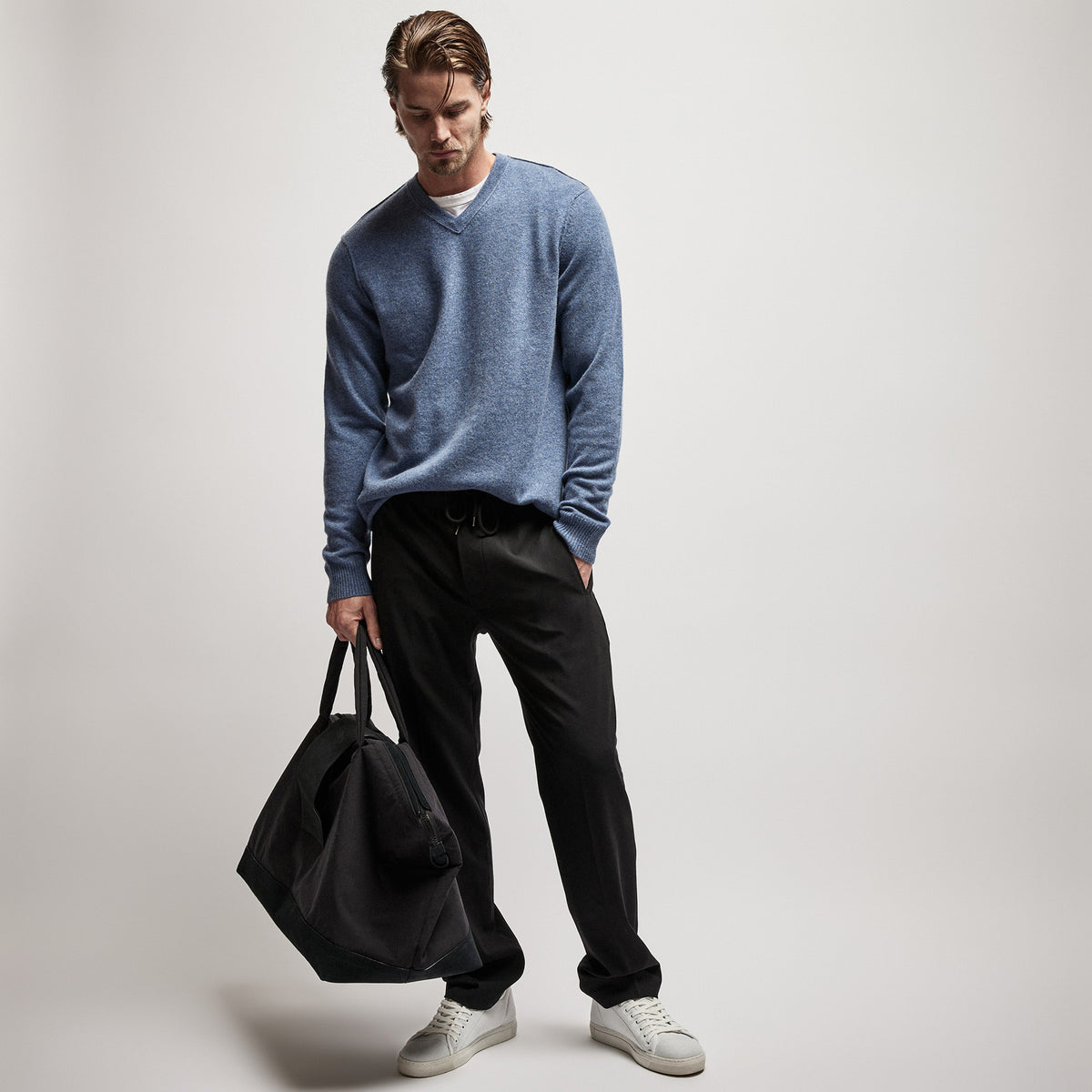 Cashmere V Neck Sweater in Denim | James Perse Los Angeles