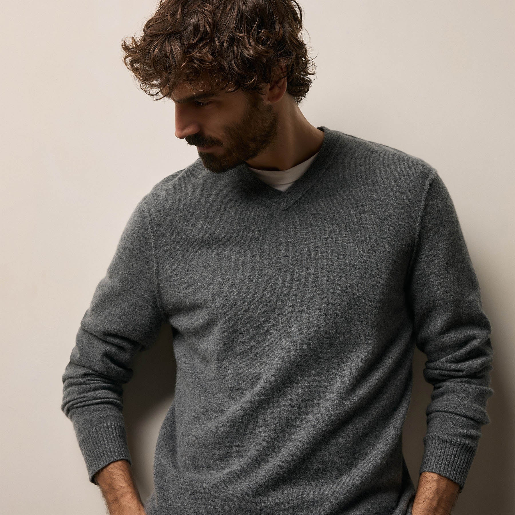Cashmere V Neck Sweater - Flannel | James Perse Los Angeles