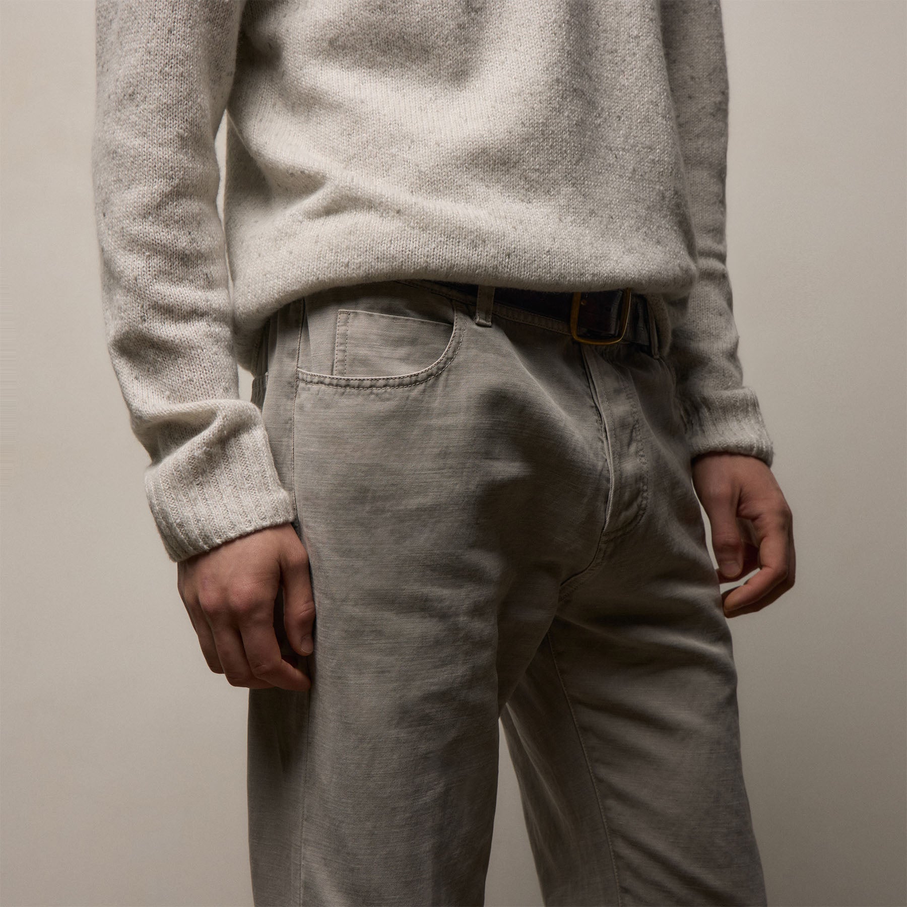 Classic Cotton Linen Twill Pant in Fog Pigment | James Perse Los Angeles