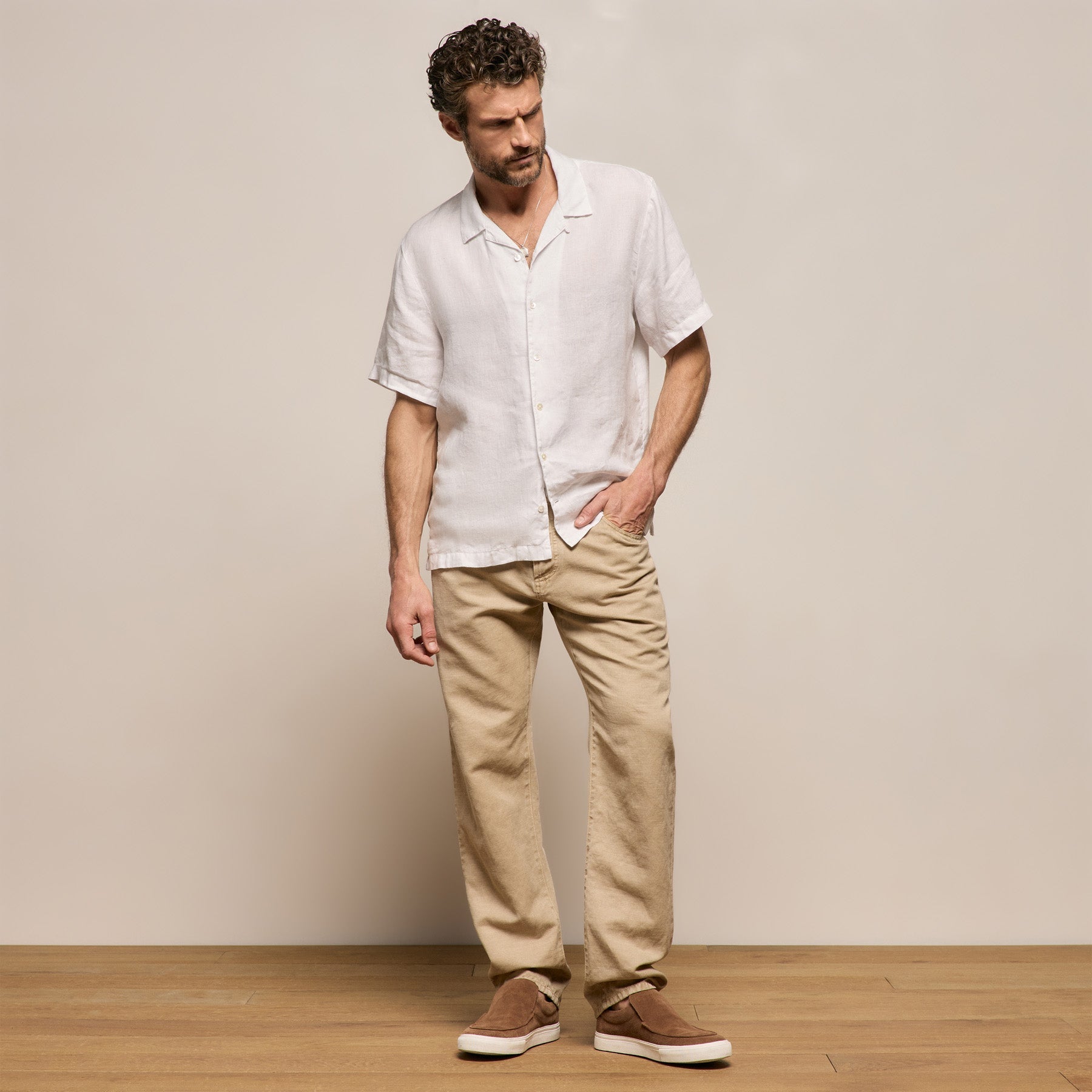 Classic Cotton Linen Twill Pant in Light Khaki Pigment | James Perse Los Angeles