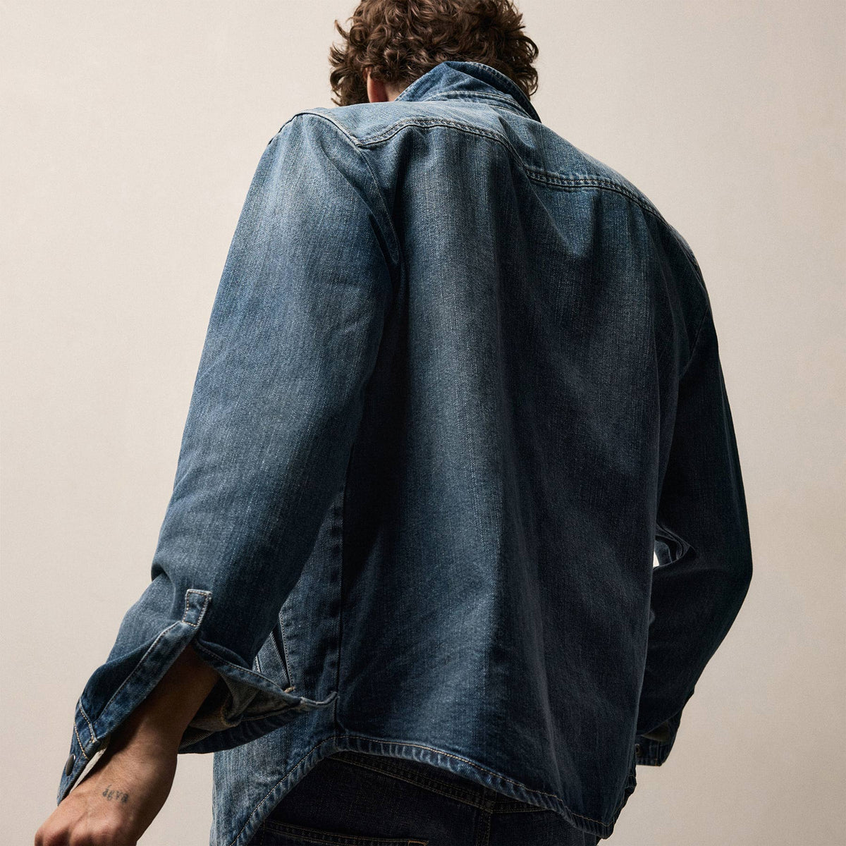 Denim Shirt Jacket in Medium Wash | James Perse Los Angeles