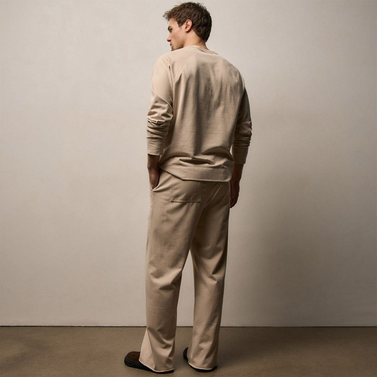 Heavy Organic Suede Jersey Sweat Pant in Stone | James Perse Los Angeles
