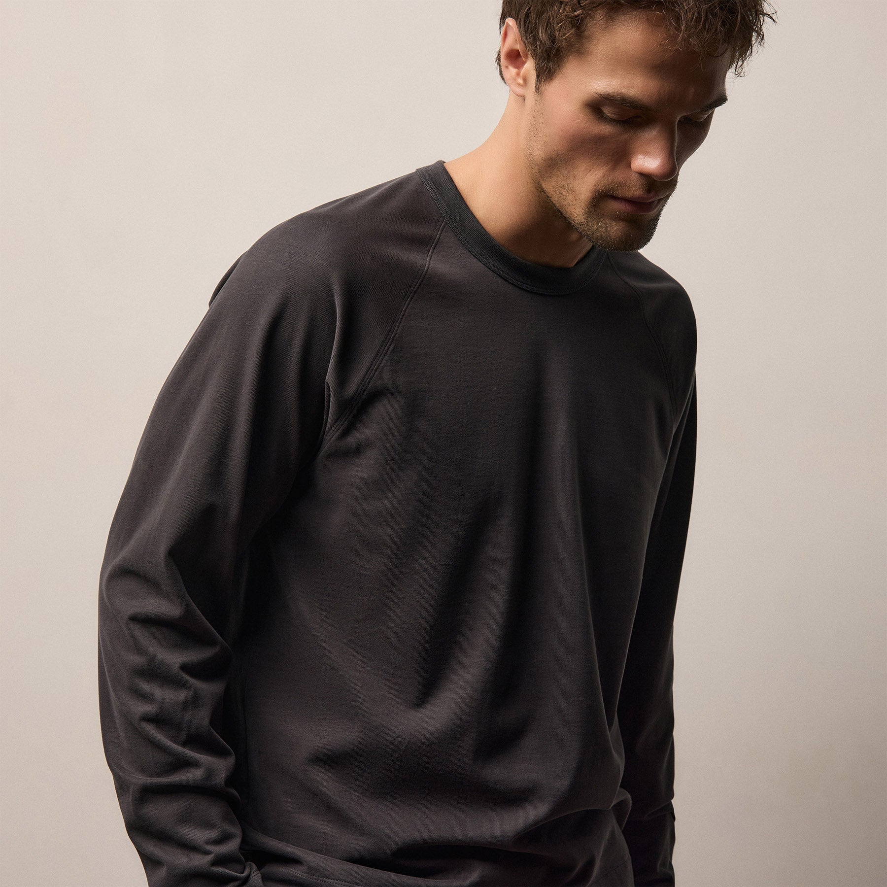 Heavy Organic Sueded Jersey Sweat Shirt in Magma | James Perse Los Angeles