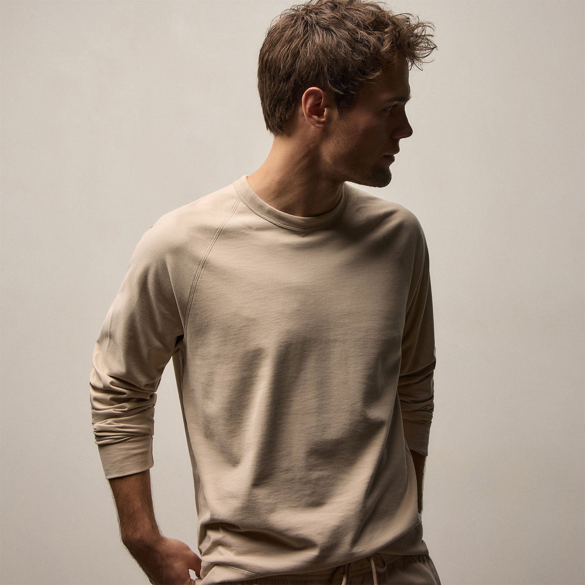 Heavy Organic Sueded Jersey Sweat Shirt in Stone | James Perse Los Angeles