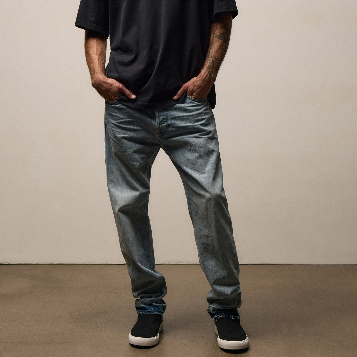 Denim Skater Fit in California Sunfade | James Perse Los Angeles