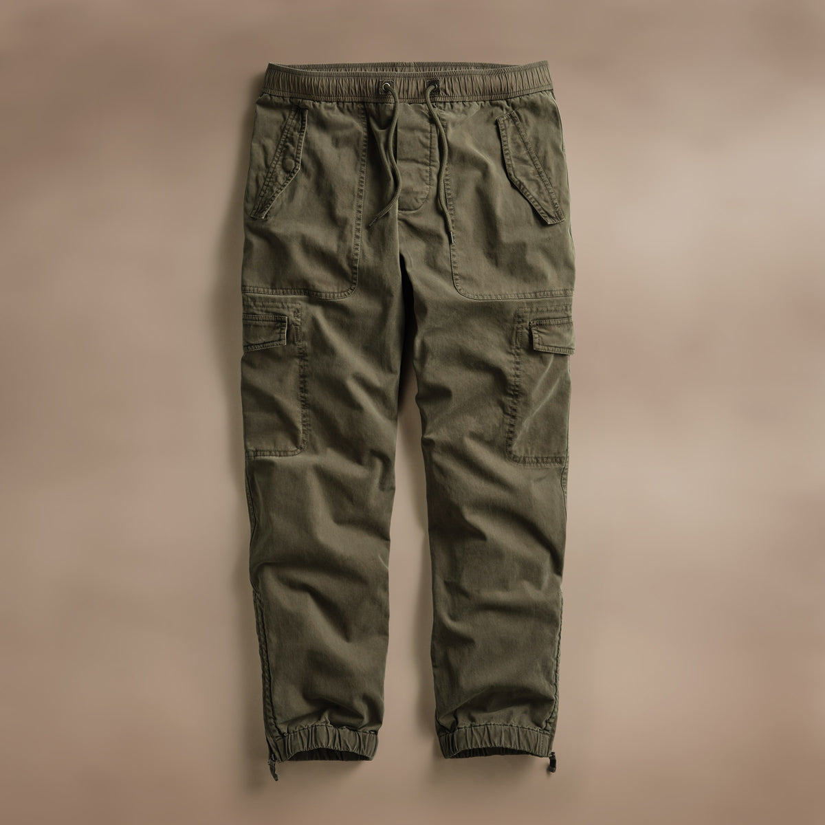 Multi Pocket Flight Pant in Army Green Pigment | James Perse Los Angeles