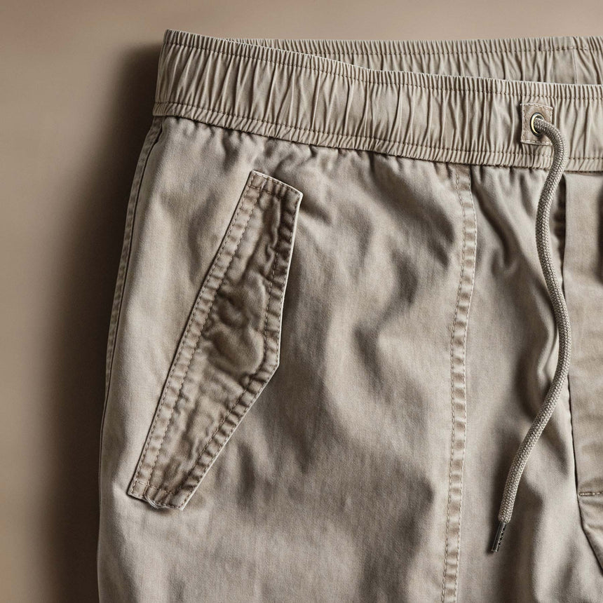 Multi Pocket Flight Pant  in Light Tan Pigment | James Perse Los Angeles