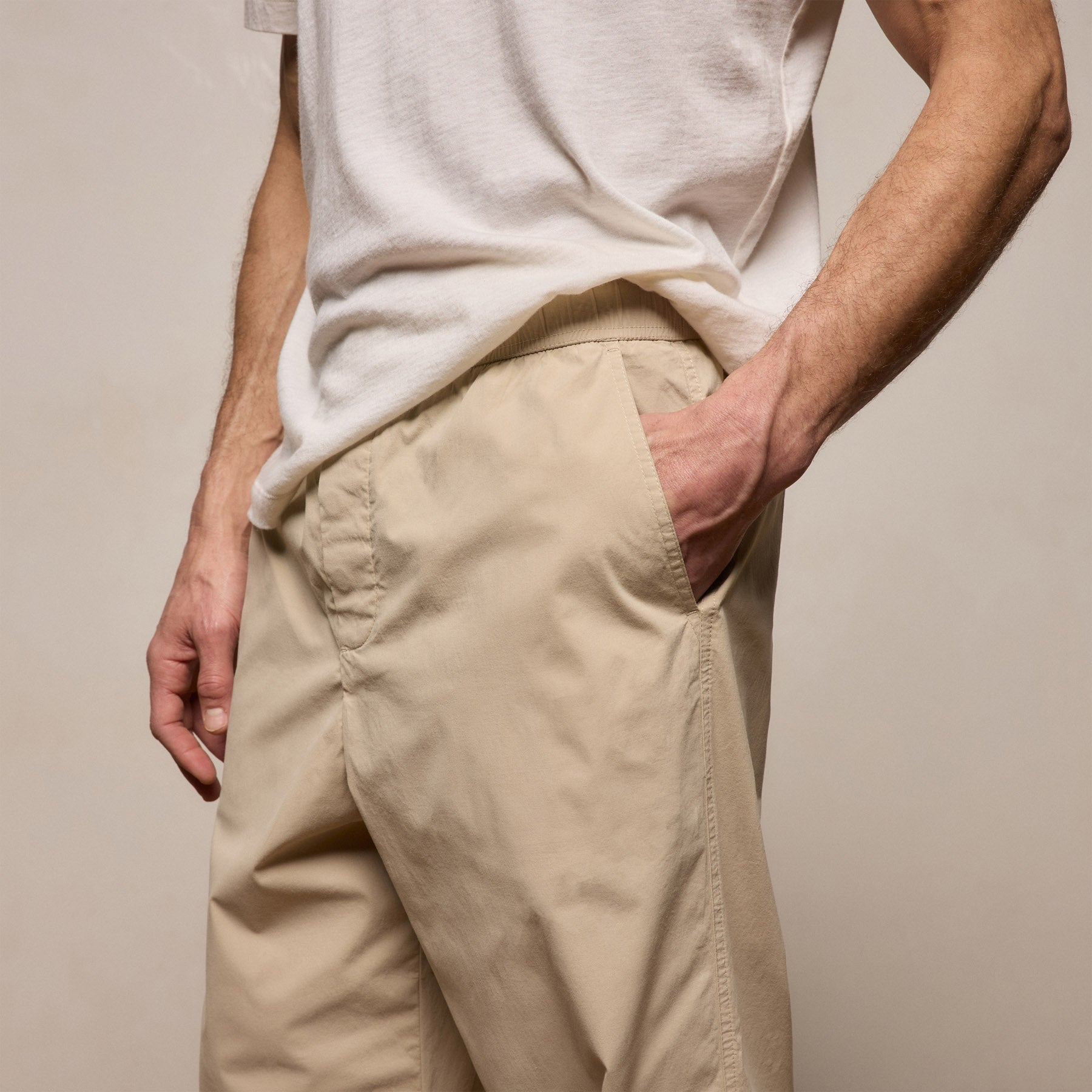 Stretch Poplin Drawstring Pant In Light Khaki | James Perse Los