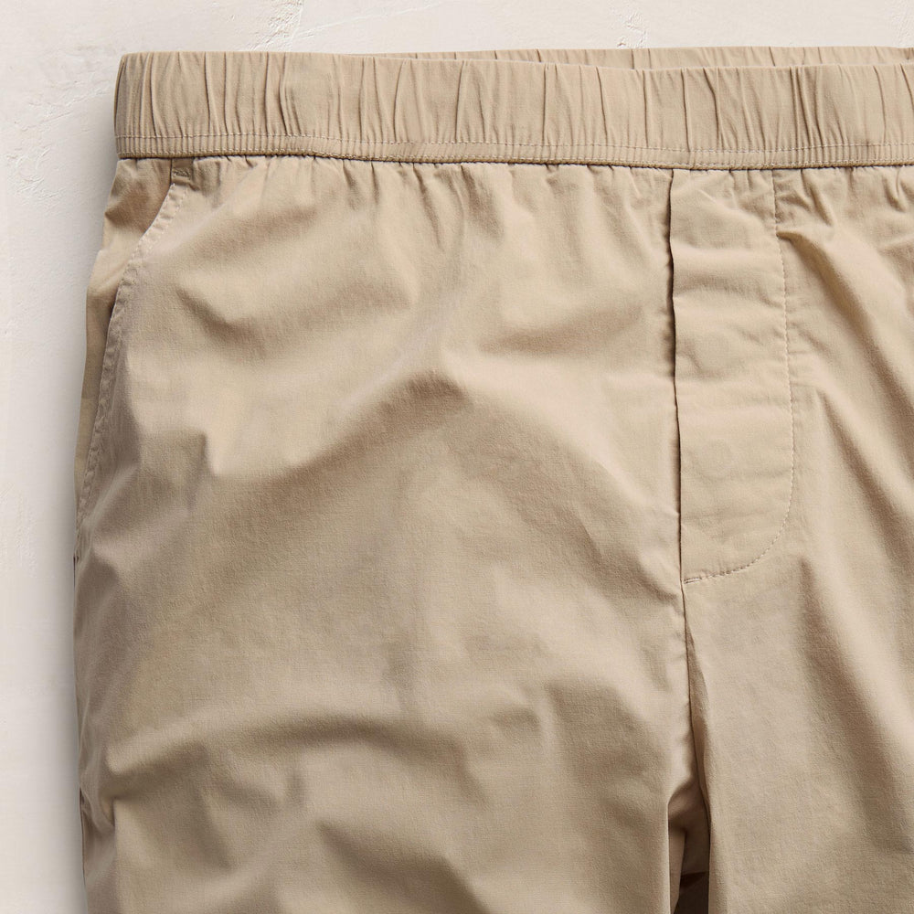 Stretch Poplin Drawstring Pant in Light Khaki | James Perse Los Angeles
