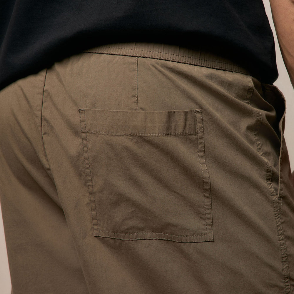 Stretch Poplin Drawstring Short in Light Olive | James Perse Los Angeles