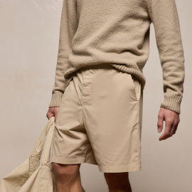 Stretch Poplin Drawstring Short in Light Khaki | James Perse Los Angeles