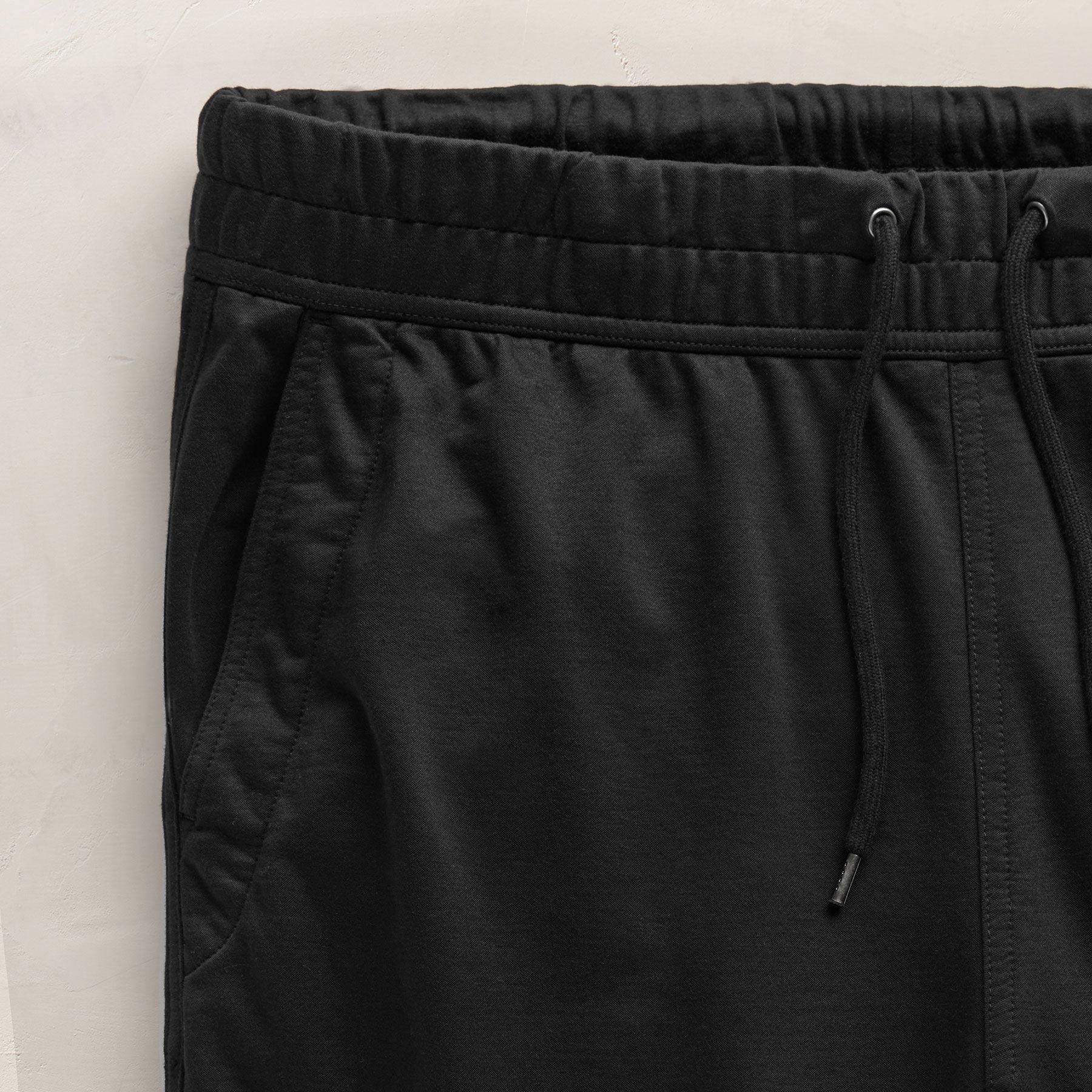 Fine French Terry Short in Black | James Perse Los Angeles FLAT
