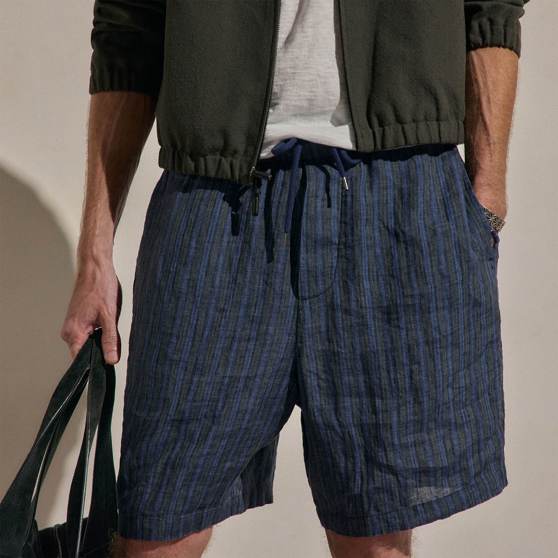 Washed Stripe Linen Relaxed Short in Blue Stripe | James Perse Los Angeles
