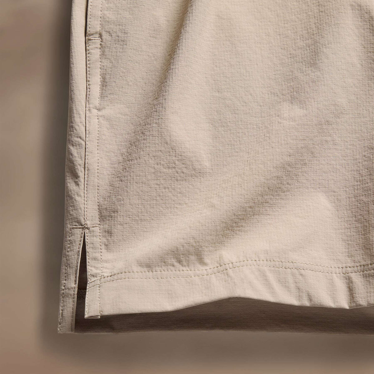 Ripstop Boardshort in Grout | James Perse Los Angeles