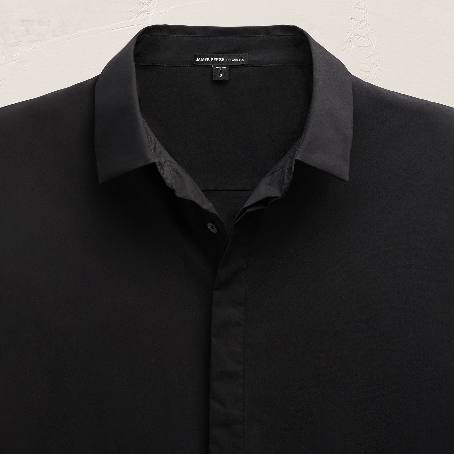 Supima Poplin Shirt in Black | James Perse Los Angeles FLAT