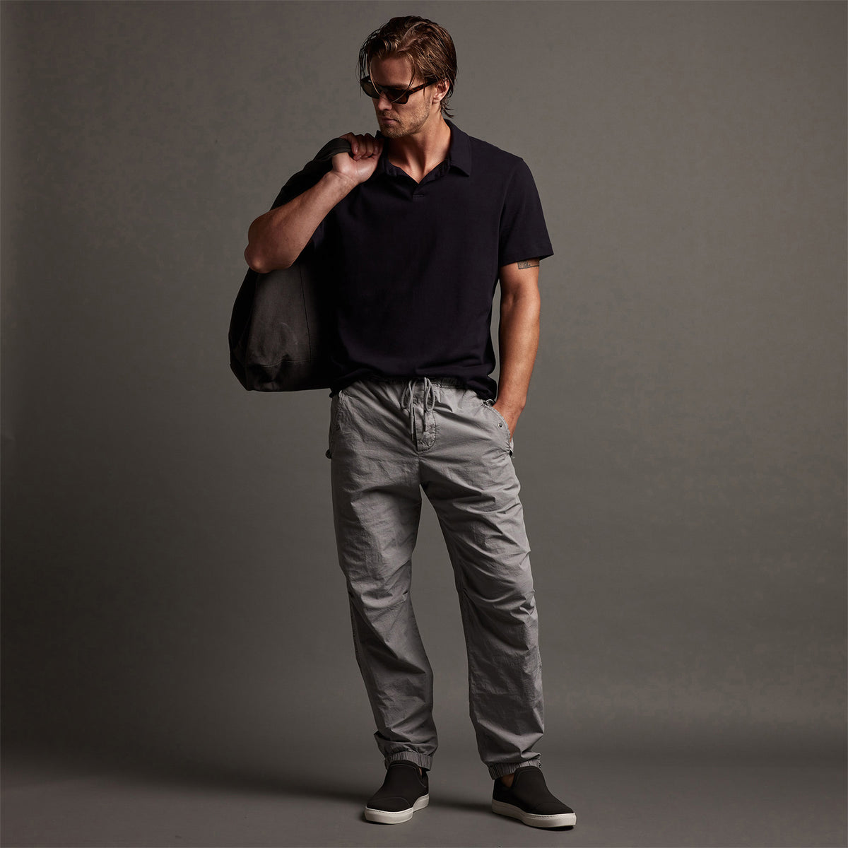 Parachute Flight Pant in Silver Grey Pigment | James Perse Los Angeles