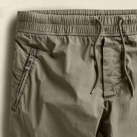 Parachute Poplin Cargo in Birch Pigment | James Perse Los Angeles