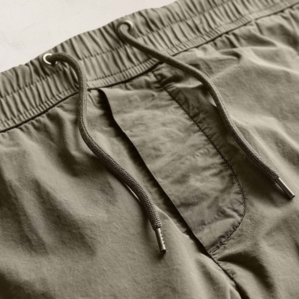 Parachute Poplin Cargo in Birch Pigment | James Perse Los Angeles