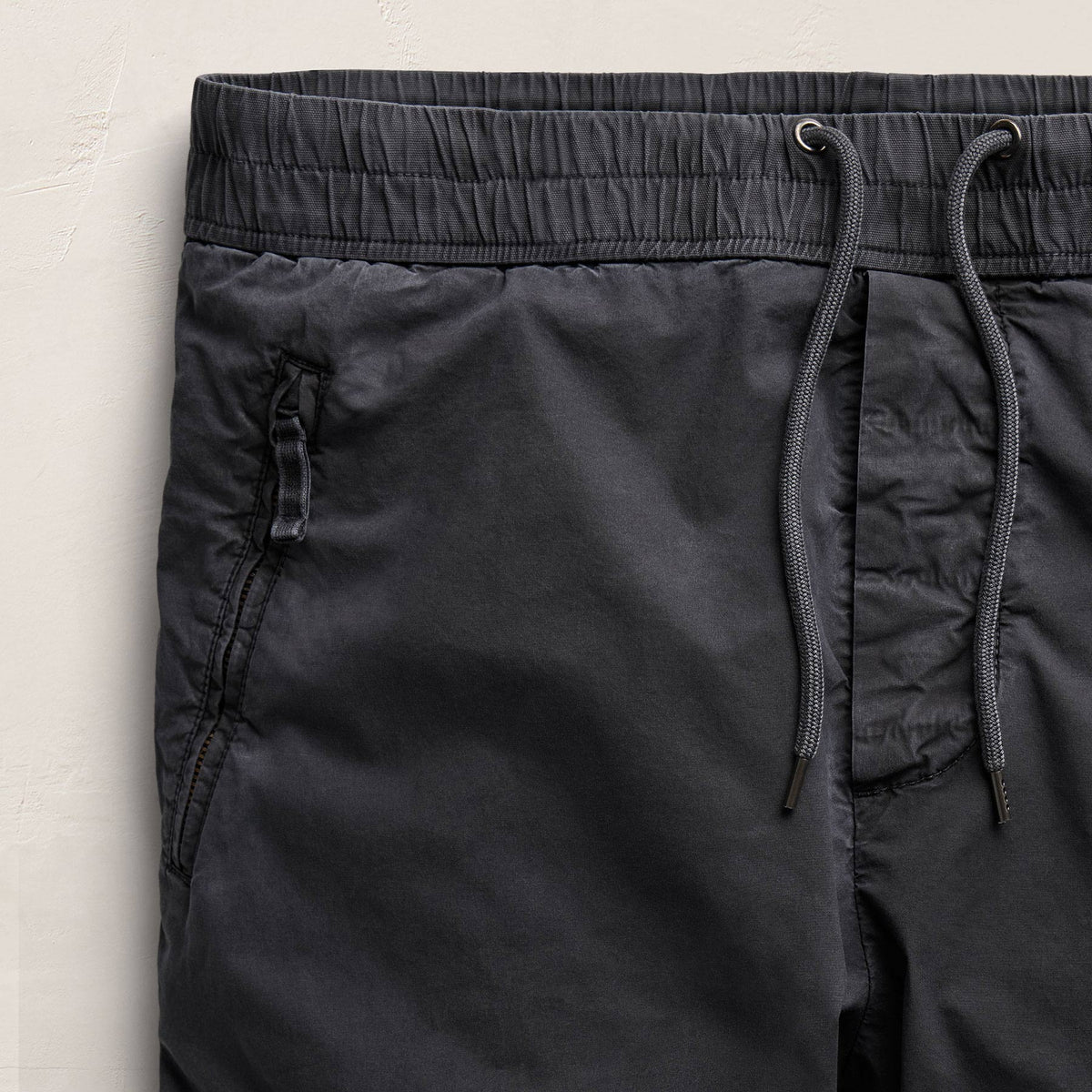 Parachute Poplin Cargo in Blue Noir Pigment | James Perse Los Angeles