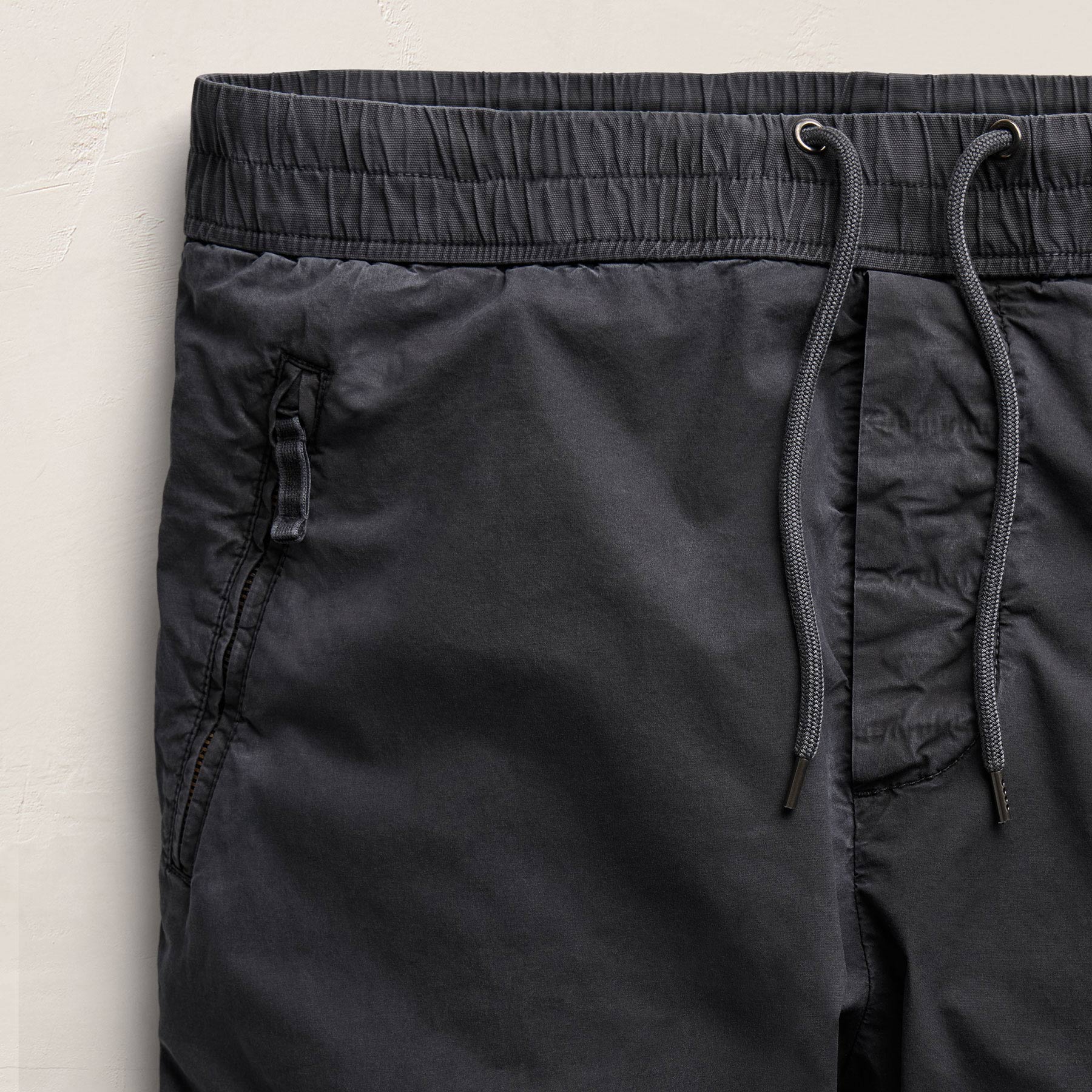 Parachute Poplin Cargo in Blue Noir Pigment | James Perse Los Angeles