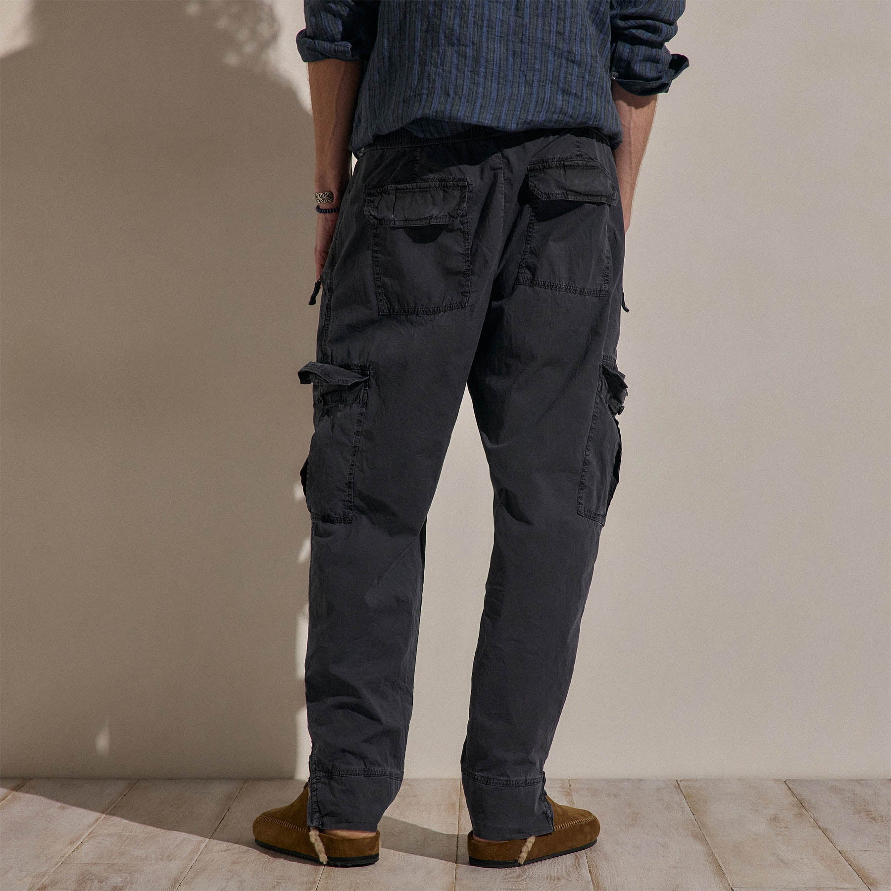Parachute Poplin Cargo in Blue Noir Pigment | James Perse Los Angeles