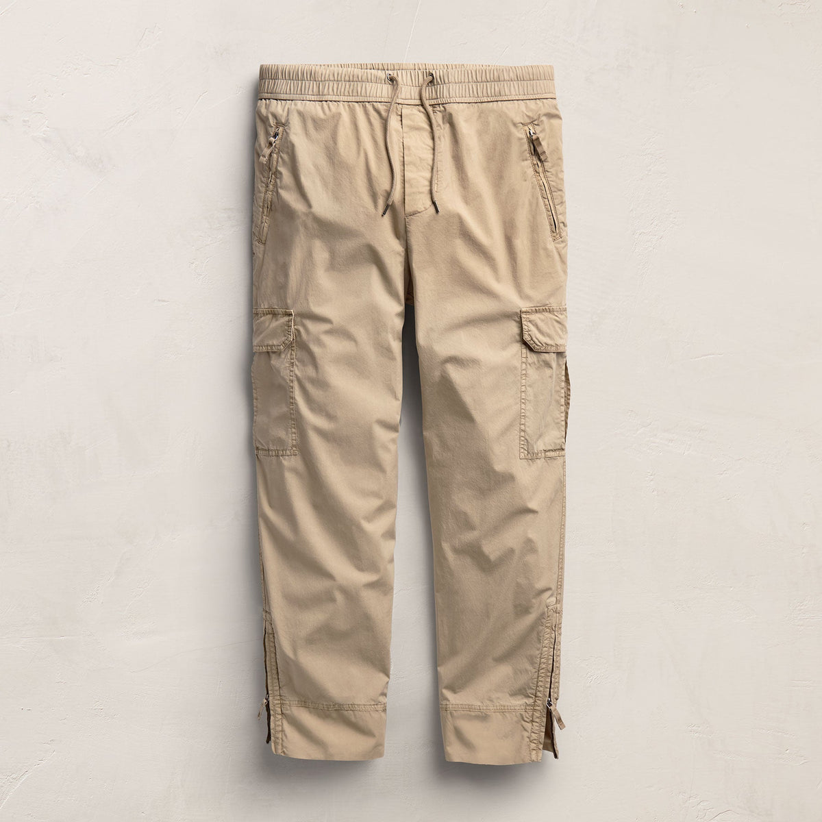 Parachute Poplin Cargo in Light Khaki Pigment | James Perse Los Angeles